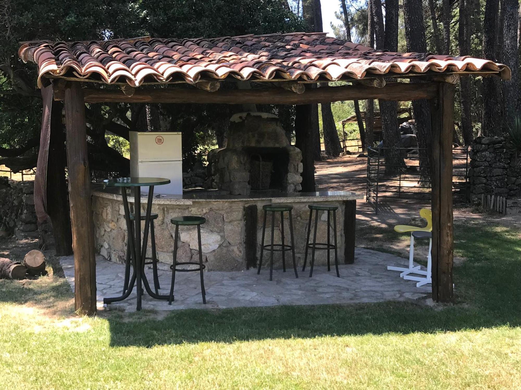 Casa Rural Los Robles 阿塞沃 外观 照片
