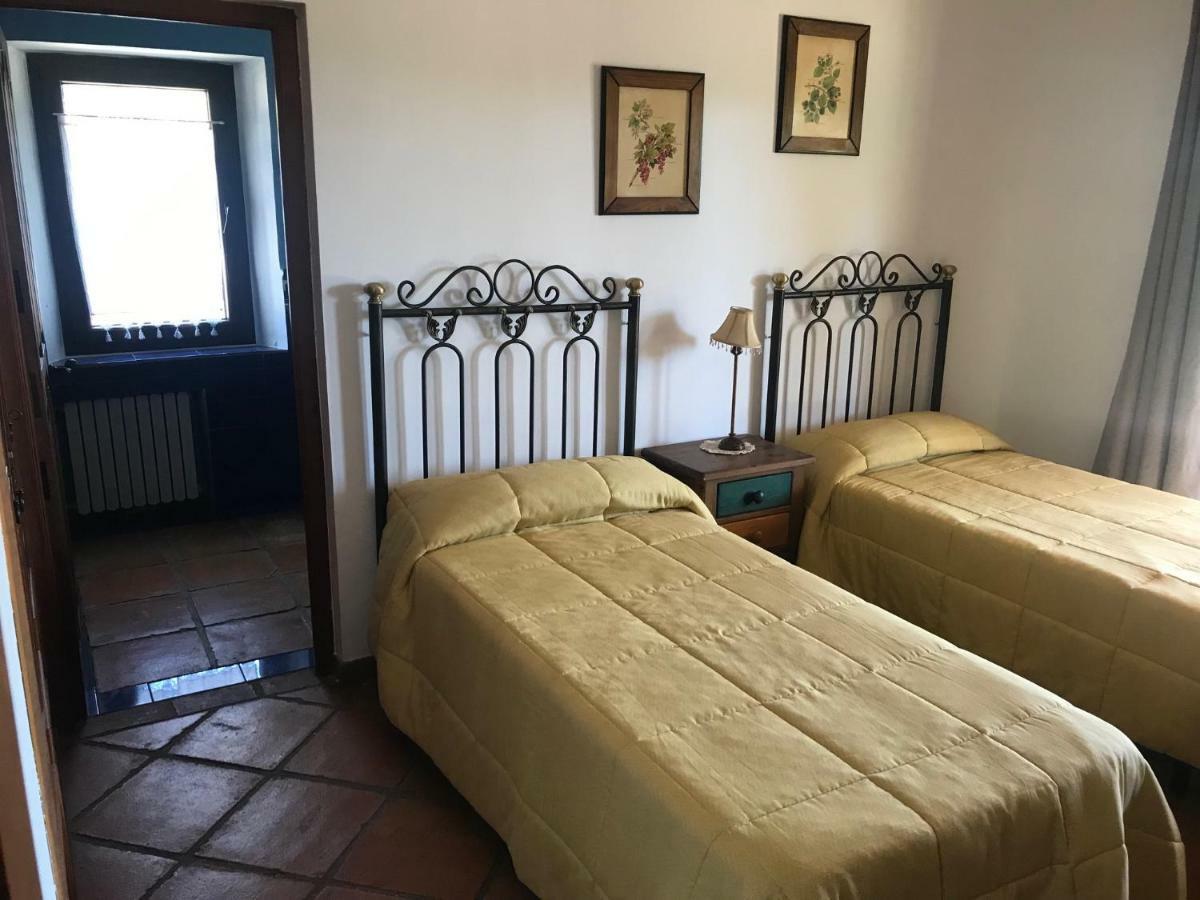 Casa Rural Los Robles 阿塞沃 外观 照片